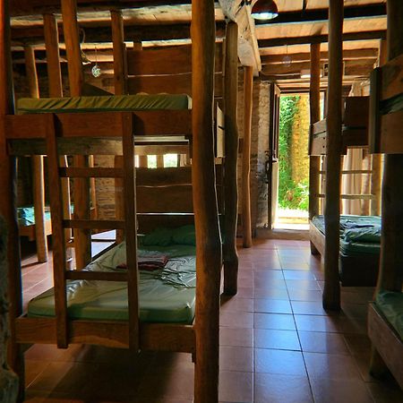Albergue Eco El Beso - Vegano Treacastela Exterior photo